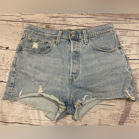 Levi’s women’s vintage shorts - Picture 4 of 4